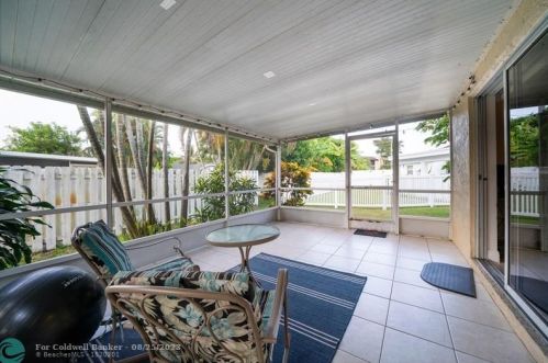 10100 Boynton Pl Cir, Boynton Beach FL  33437-2612 exterior