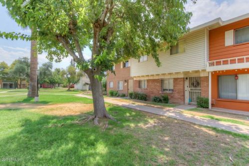 6575 44th Ave, Glendale, AZ 85301-4205
