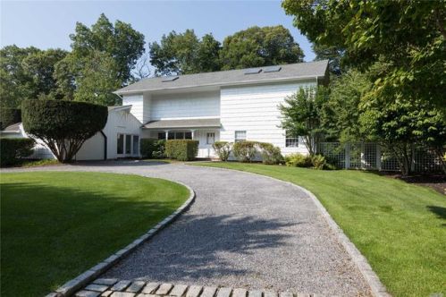 755 Moores Ln, Greenport, NY 11944-2001