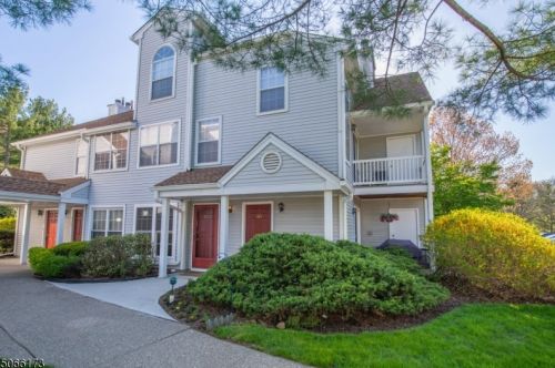 133 Harvest Ln, Lincoln Park, NJ 07035-2045