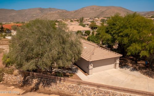 5389 Winding Desert Dr, Marana, AZ 85658-4040