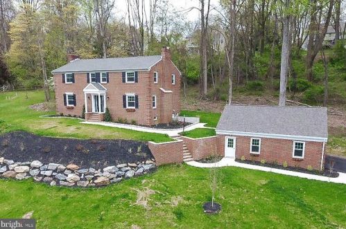 28 Llangollen Ln, Newtown Square PA  19073-3136 exterior