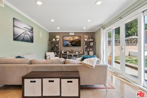 2216 Electra Ave, Simi Valley CA  93065-1720 exterior