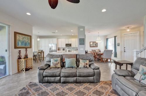 8115 Brigamar Isles Ave, Boynton Beach FL  33473-5015 exterior
