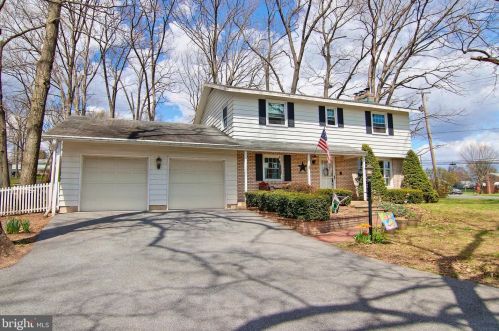 4 Pine Rd, Molino, PA 17961-9317