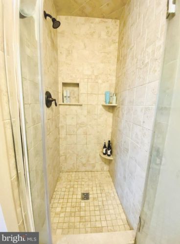 22 Van Horn Pl, Southampton PA  18966-2667 exterior