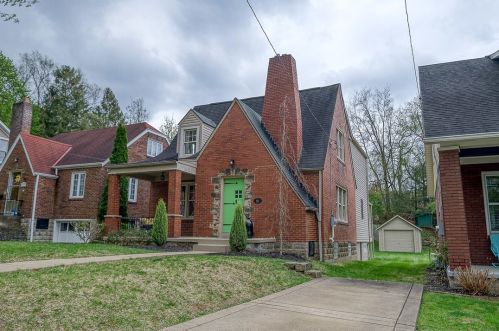 612 Delaware Ave, Oakmont, PA 15139-1608