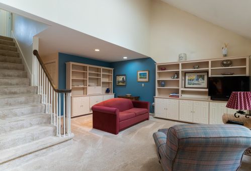 34 Atherton Ln, Amherst NH  03031-3066 exterior