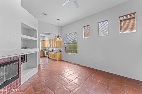 8304 Starfinder Pl, Tucson, AZ 85704-2185