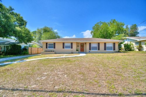 758 Avenue M, Winter Haven, FL 33880-4522