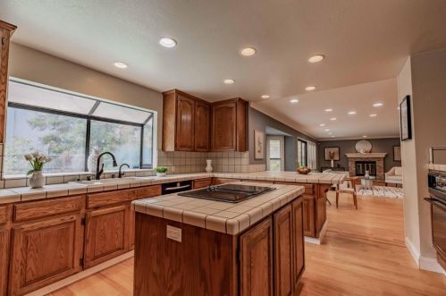 7265 Scarsdale Pl, San Jose CA  95120-4250 exterior