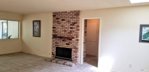 6430 Stone Bridge Rd, Santa Rosa CA  95409-5827 exterior