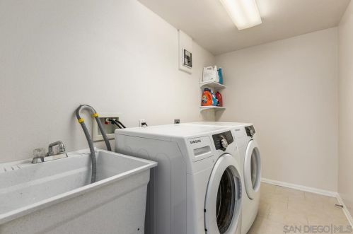 3217 Fairway Dr, La Mesa CA  91941-8049 exterior