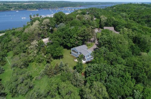 7 Birkmose Park, Hudson WI  54016-2286 exterior