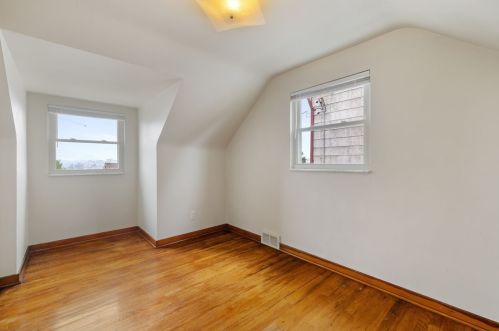 425 Fisher St, Pittsburgh PA 15210-3005 exterior