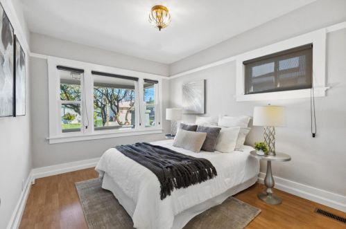 2924 61st Ave, Oakland CA  94605-1517 exterior