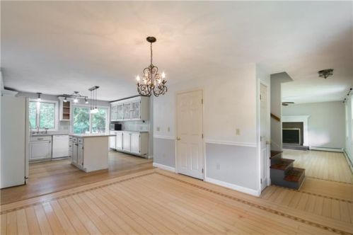 179 Deer Run Rd, Tiverton, RI 02878-2747