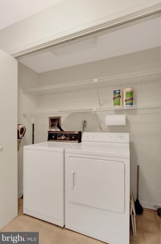 427 Deerfield Dr, Hanover PA  17331-1368 exterior