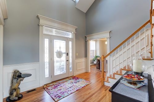 72 Madonna Ln, Newport, KY 41076-1855