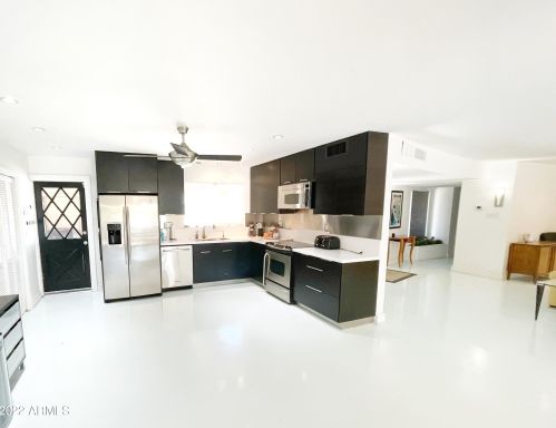 6 Spur Cir, Scottsdale AZ  85251-5461 exterior