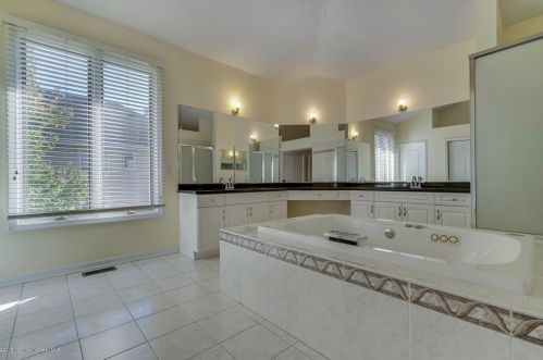 168 La Quinta Ct, Holmdel Village NJ  07733-2536 exterior