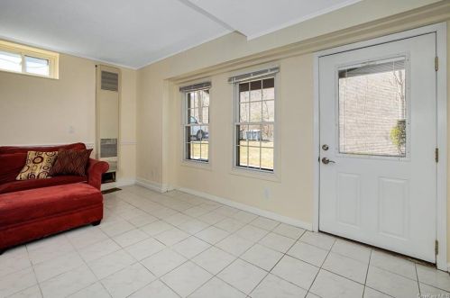 179 Benic Pl, Hawthorne NY  10532-1033 exterior