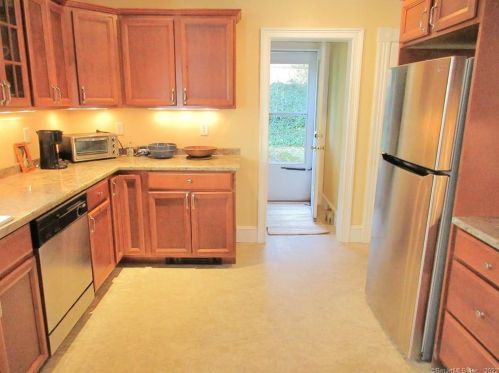 21 Berkeley Ave, United States Coast Guard Ac CT  06320-5311 exterior