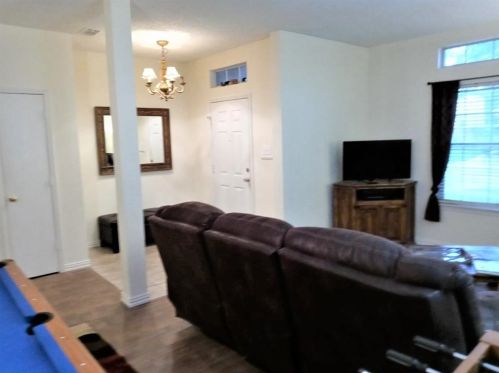 1316 Marble Cove Ln, Denton, TX 76210-3869