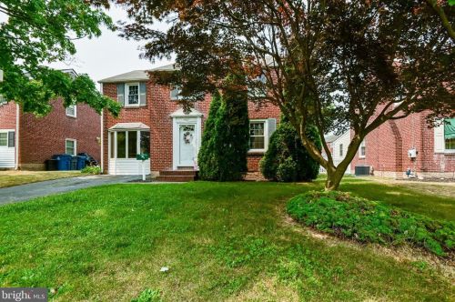 407 1st Ave, Wilmington, DE 19804-2227