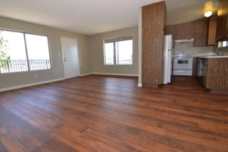 300 Sun Ct, El Cajon CA  92021-1084 exterior