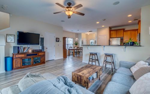 1528 Thoroughbred Blvd, Johns Island SC  29455-8520 exterior