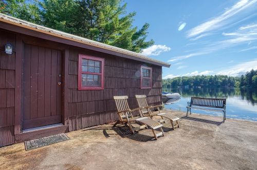 16 Sweet Miller Ln, Rindge NH 03461-5739 exterior