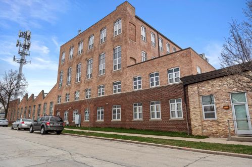 3059 Weil St, Milwaukee WI  53212-2229 exterior