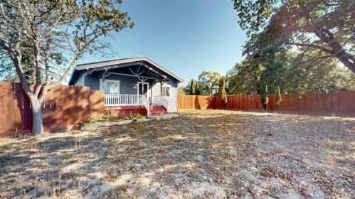 3944 Llano Rd, Santa Rosa CA  95407-6435 exterior