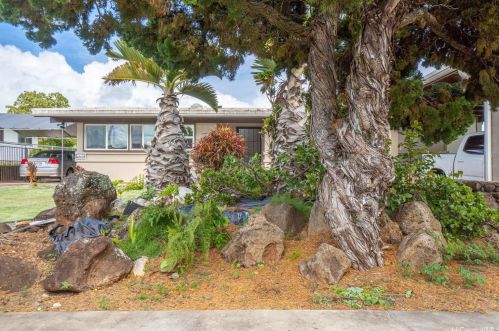 98-1212 Lauhulu St, Aiea, HI 96701-3429