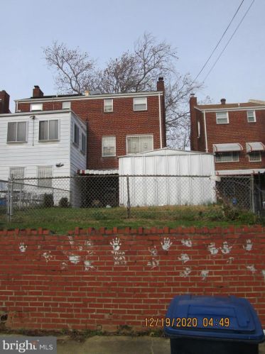 4373 Dubois Pl, Washington, DC 20019-4264