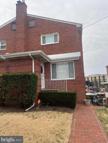 529 Ingraham St, Washington, DC 20011-7703