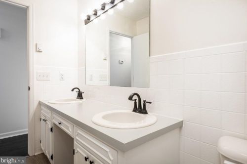 821 Blue Rdg Dr, Harrisonburg VA  22802-5012 exterior