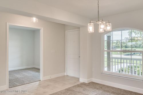 655 Gay Ave, Sebastian, FL 32958-4431