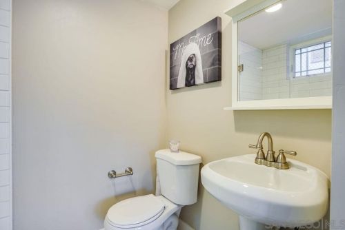 911 27 St, San Diego CA 92102-1013 exterior