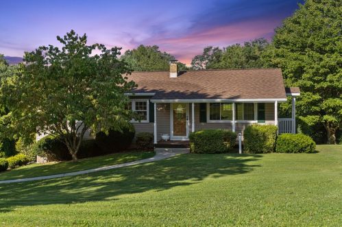 198 Klein Rd, New Brighton, PA 15066-3512