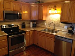 1322 Holyoke St, Kingsport, TN 37664-2421