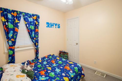 10328 Sunset Dr, Florence KY  41042-3348 exterior