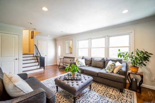 55 Buckout Rd, White Plains, NY 10604-1502