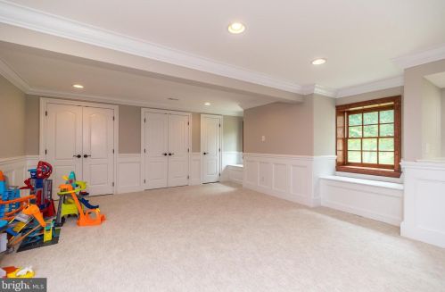10 Devonshires Ct, Blue Bell PA  19422-2560 exterior
