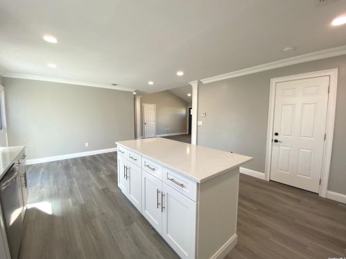 8 Jewel Dr, Holtsville NY  11742-1020 exterior