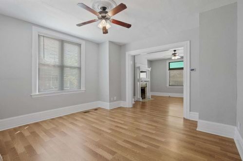 322 Crane Ave, Pittsburgh PA  15220-4035 exterior