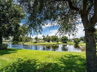 1213 25th Ter, Vero Beach, FL 32968-5069