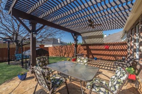 7027 Saint Augustine Dr, Frisco TX  75033-3173 exterior