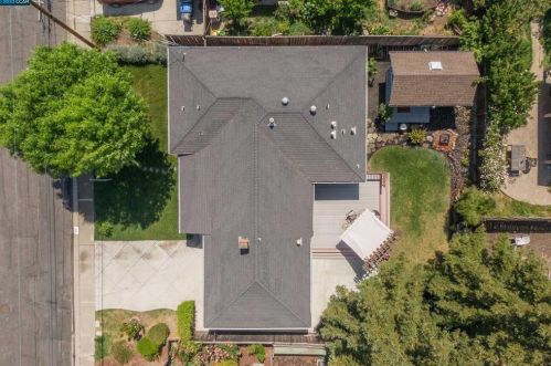 3231 Ida Dr, Concord CA  94519-2136 exterior